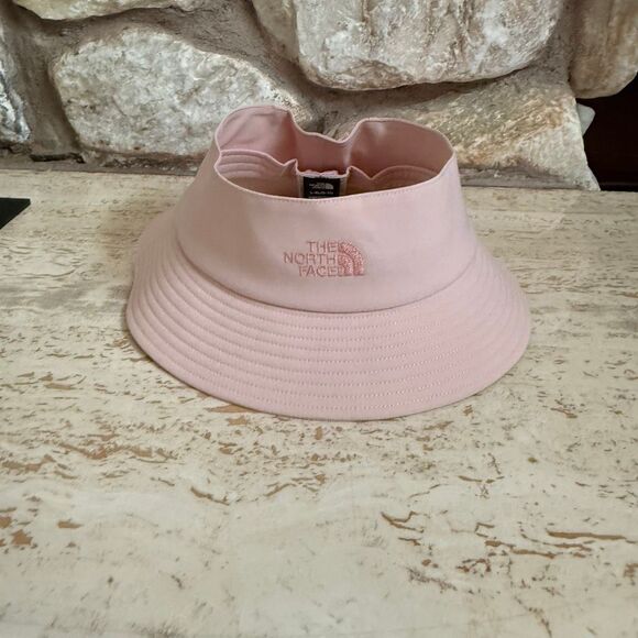 The North Face Class V Top Knot Bucket - Picture 1 of 11